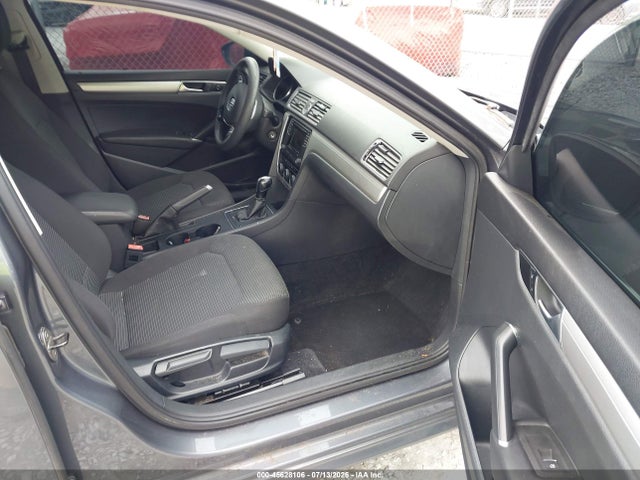 Продажа на аукционе авто 2016 Volkswagen Passat 1.8t S, vin: 1VWAT7A30GC042476, номер лота: 45628106
