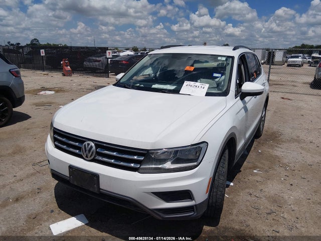 2018 Volkswagen Tiguan 2.0t Se/2.0t Sel მანქანა იყიდება აუქციონზე, vin: 3VV3B7AX6JM050364, აუქციონის ნომერი: 45628134