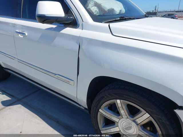 45628146 :رقم المزاد ، 1GYS4CKJ0JR208343 vin ، 2018 Cadillac Escalade Premium Luxury مزاد بيع