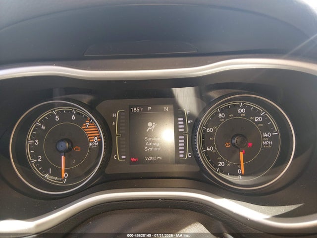 1C4PJLLX5JD525040 Jeep Cherokee Latitude Plus Fwd