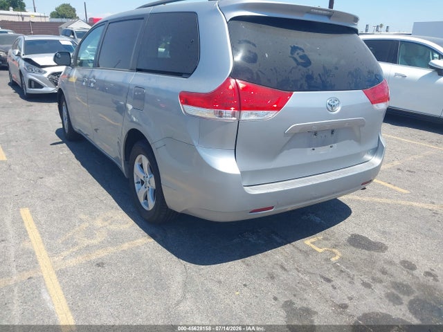 5TDKK3DC8ES502073 Toyota Sienna Le V6 8 Passenger