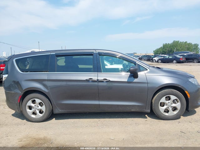Продажа на аукционе авто 2017 Chrysler Pacifica Lx, vin: 2C4RC1CG4HR519874, номер лота: 45628235
