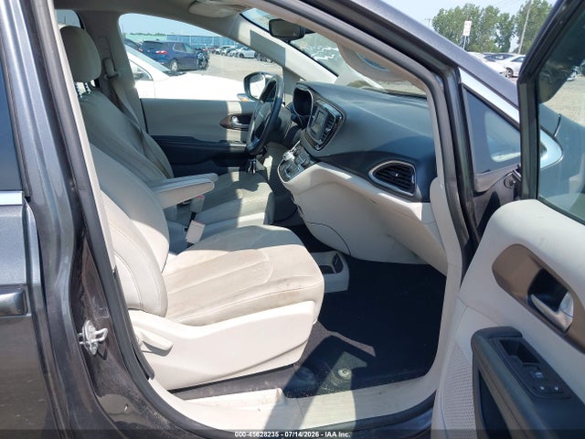 Продажа на аукционе авто 2017 Chrysler Pacifica Lx, vin: 2C4RC1CG4HR519874, номер лота: 45628235