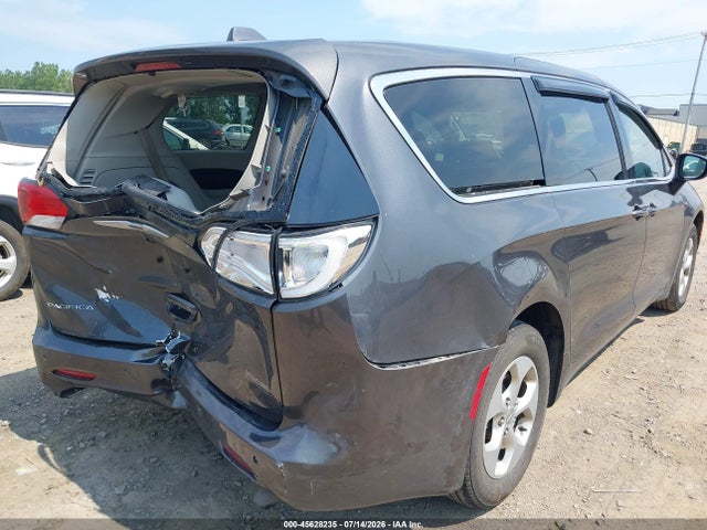 Продажа на аукционе авто 2017 Chrysler Pacifica Lx, vin: 2C4RC1CG4HR519874, номер лота: 45628235