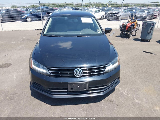 45628265 :رقم المزاد ، 3VW2B7AJ2JM257398 vin ، 2018 Volkswagen Jetta 1.4t S مزاد بيع