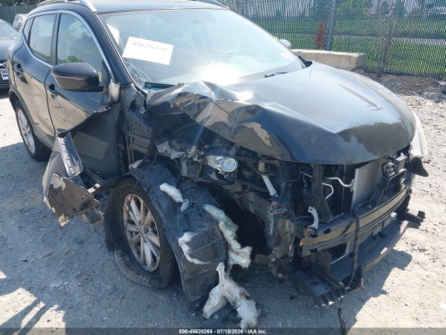 JN1BJ1CR7JW252769 Nissan Rogue Sport Sv