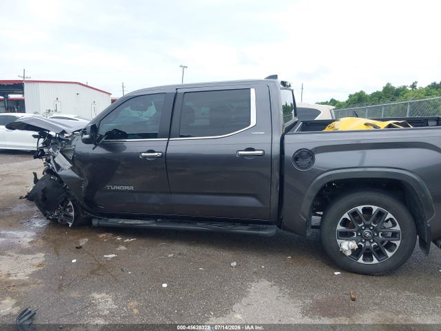 Продажа на аукционе авто 2025 Toyota Tundra Limited, vin: 5TFJA5DB2SX313085, номер лота: 45628328
