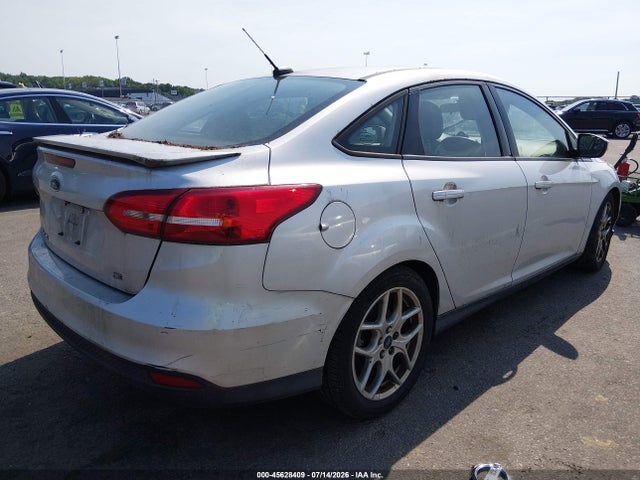 Ford FOCUS SE 2015 1FADP3F24FL267209 Image 4