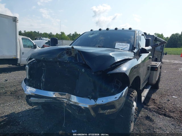 45628414 :رقم المزاد ، 3C7WRSAL5HG580361 vin ، 2017 Ram 3500 Chassis Tradesman/slt مزاد بيع