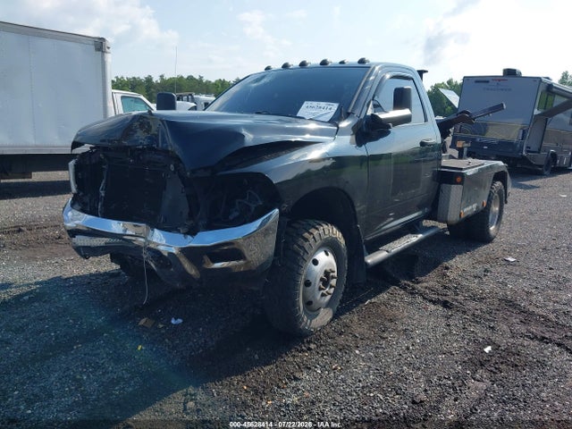 45628414 :رقم المزاد ، 3C7WRSAL5HG580361 vin ، 2017 Ram 3500 Chassis Tradesman/slt مزاد بيع