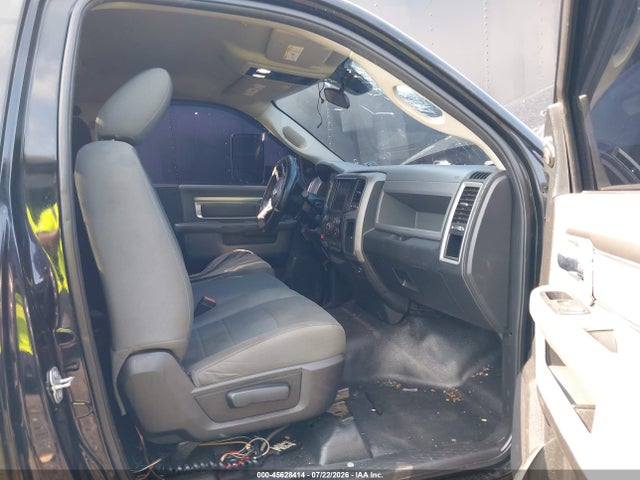 45628414 :رقم المزاد ، 3C7WRSAL5HG580361 vin ، 2017 Ram 3500 Chassis Tradesman/slt مزاد بيع