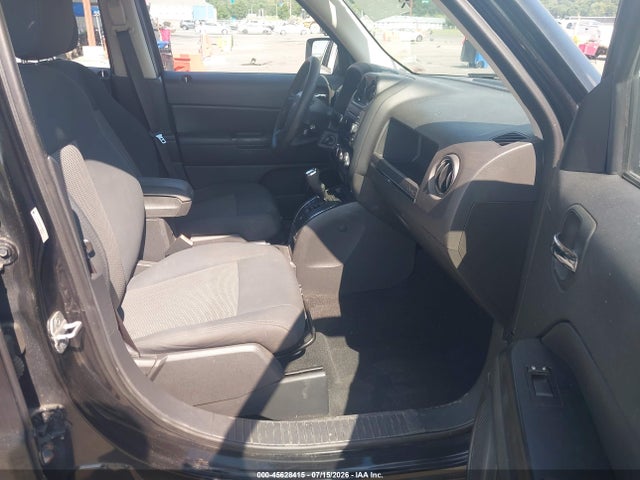 2010 Jeep Patriot Sport მანქანა იყიდება აუქციონზე, vin: 1J4NT2GB3AD589811, აუქციონის ნომერი: 45628415