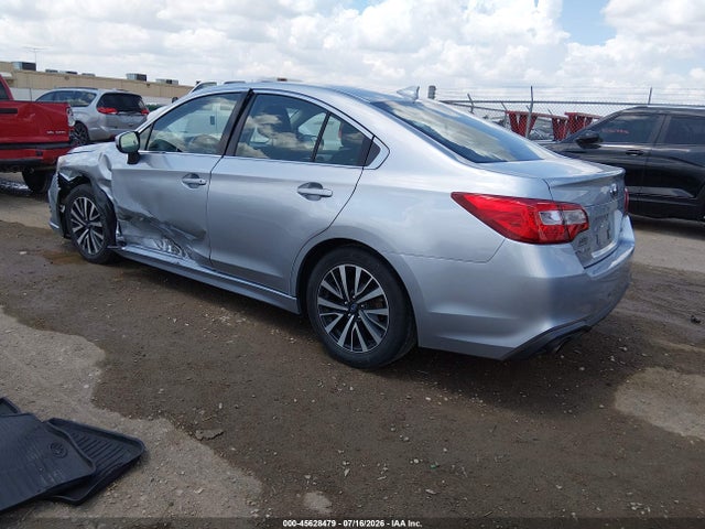 Subaru Legacy 2.5i Premium 2018 4S3BNAC69J3040593 Image 3