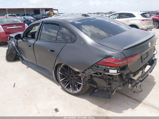 WBS83FK00TCV72241 BMW M5