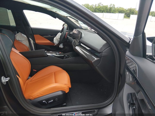 WBS83FK00TCV72241 BMW M5