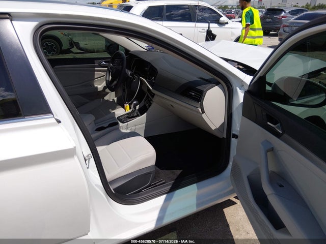 2024 Volkswagen Jetta 1.5t Se მანქანა იყიდება აუქციონზე, vin: 3VW7M7BU8RM073684, აუქციონის ნომერი: 45628570