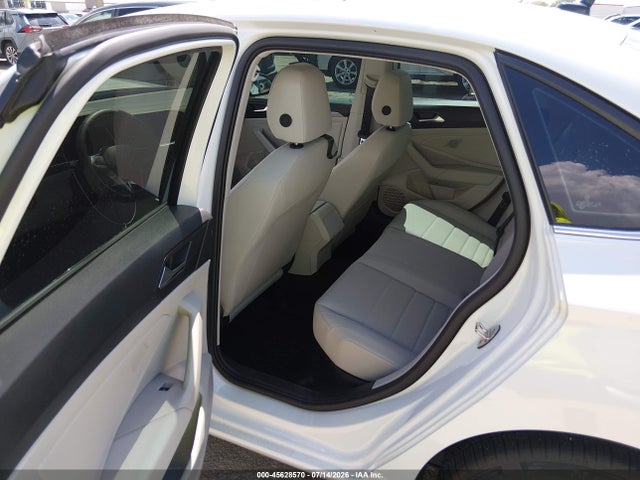 2024 Volkswagen Jetta 1.5t Se მანქანა იყიდება აუქციონზე, vin: 3VW7M7BU8RM073684, აუქციონის ნომერი: 45628570