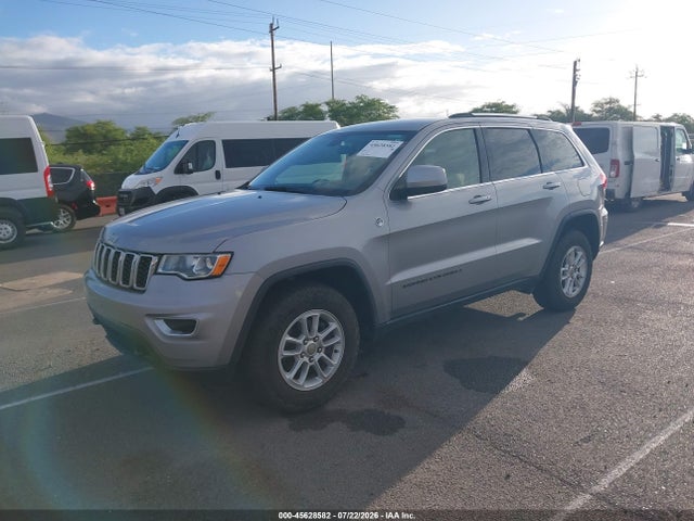 1C4RJFAG4JC452598 Jeep Grand Cherokee Laredo E 4x4