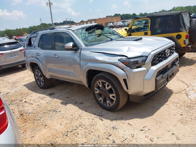 45628642 :رقم المزاد ، JTEVA5AR2S5009510 vin ، 2025 Toyota 4runner Trd Sport Premium مزاد بيع