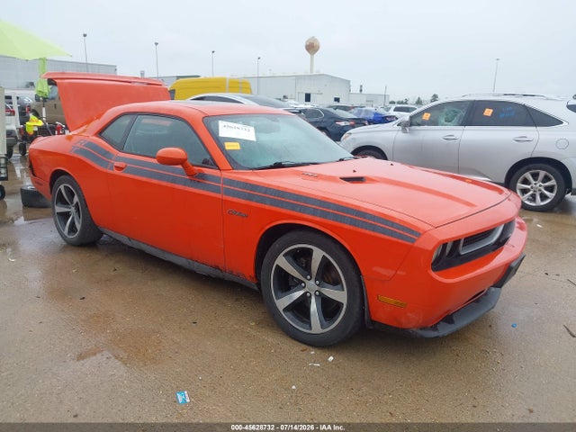 45628732 :رقم المزاد ، 2C3CDYBT7DH733496 vin ، 2013 Dodge Challenger R/t Classic مزاد بيع