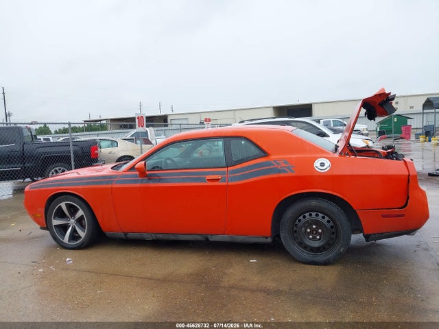 45628732 :رقم المزاد ، 2C3CDYBT7DH733496 vin ، 2013 Dodge Challenger R/t Classic مزاد بيع