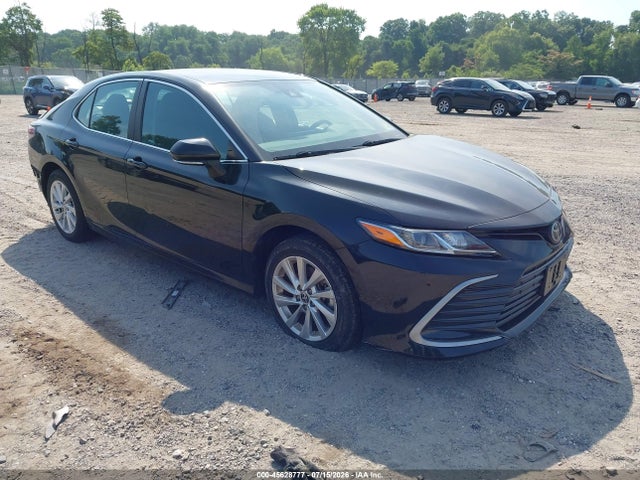 45628777 :رقم المزاد ، 4T1R11BK3MU026997 vin ، 2021 Toyota Camry Le Awd مزاد بيع