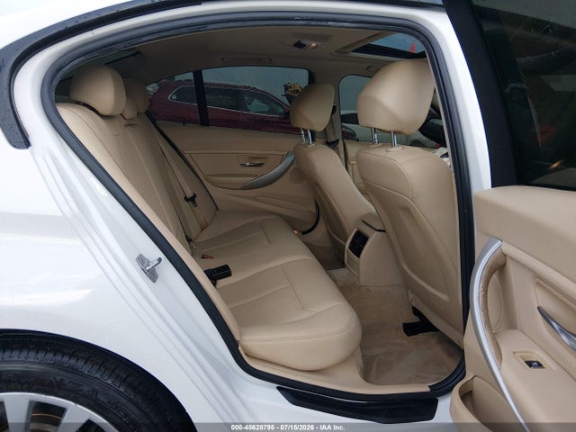 Продаж на аукціоні авто 2016 Bmw 320i Xdrive, vin: WBA8A3C55GK688713, номер лоту: 45628795