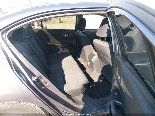 1HGCR2E33FA252704 Honda ACCORD LX