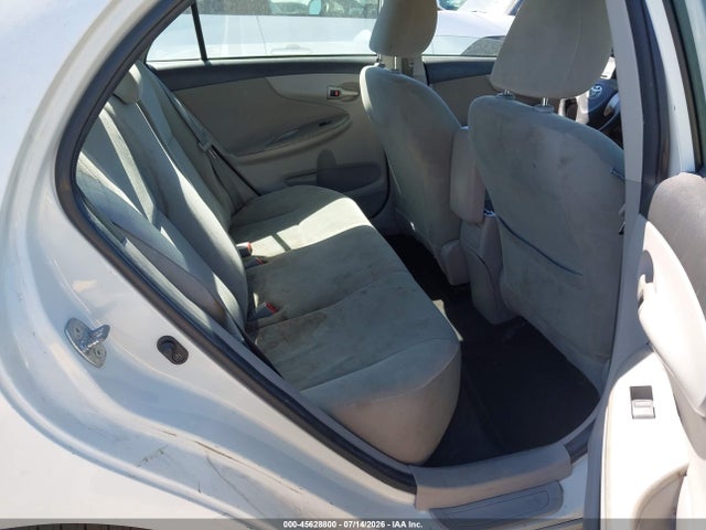 2013 Toyota Corolla Le მანქანა იყიდება აუქციონზე, vin: 5YFBU4EE1DP132589, აუქციონის ნომერი: 45628800