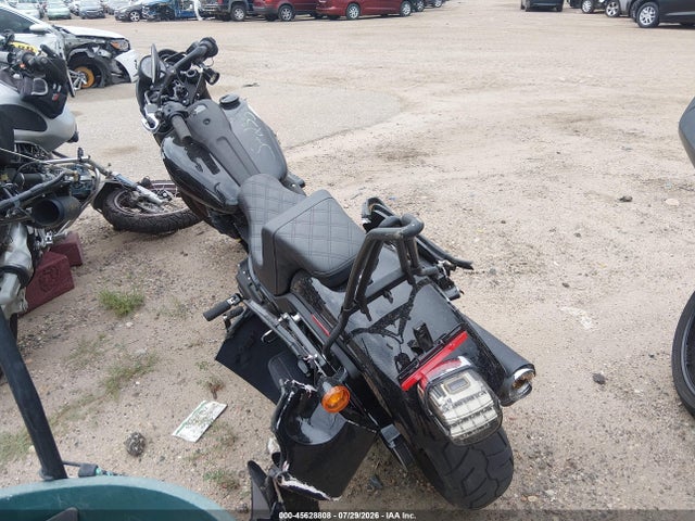Harley-Davidson FXLRS 2022 1HD1YWZ12NB013144 Image 3