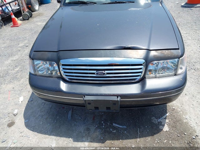 45628841 :رقم المزاد ، 2FAFP74W25X103366 vin ، 2005 Ford Crown Victoria Lx/lx Sport مزاد بيع