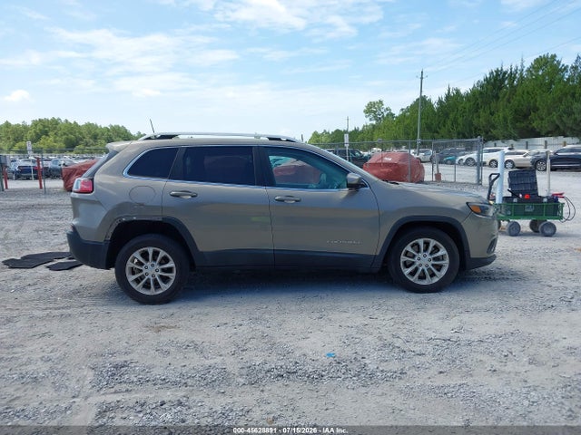 45628891 :رقم المزاد ، 1C4PJLCB3KD396107 vin ، 2019 Jeep Cherokee Latitude Fwd مزاد بيع