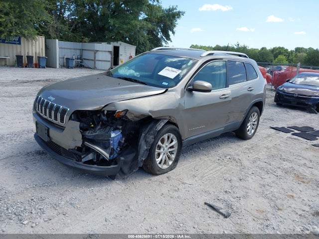 45628891 :رقم المزاد ، 1C4PJLCB3KD396107 vin ، 2019 Jeep Cherokee Latitude Fwd مزاد بيع