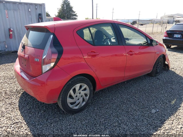 JTDKDTB37F1576662 Toyota Prius C One