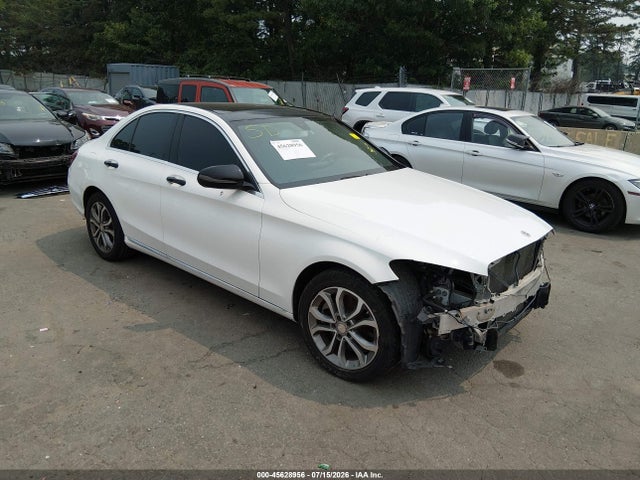 2016 Mercedes-benz C 300 4matic მანქანა იყიდება აუქციონზე, vin: 55SWF4KB2GU100691, აუქციონის ნომერი: 45628956