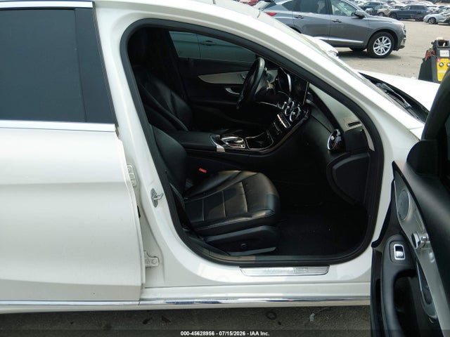 2016 Mercedes-benz C 300 4matic მანქანა იყიდება აუქციონზე, vin: 55SWF4KB2GU100691, აუქციონის ნომერი: 45628956