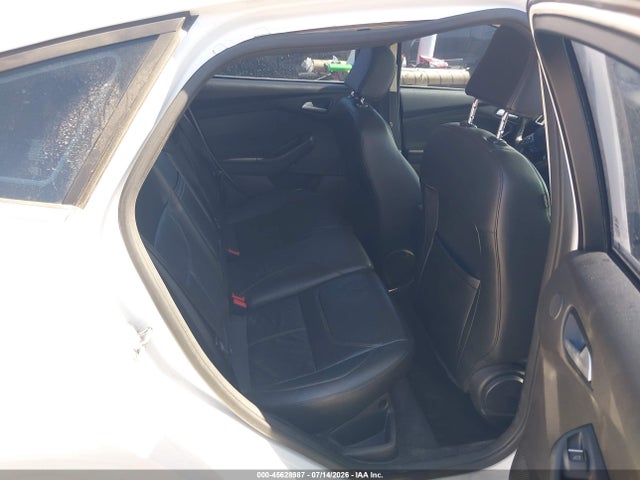 Ford Focus Titanium 2015 1FADP3N24FL221378 Image 8