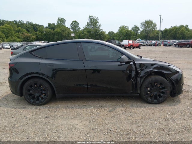 5YJYGAEE1MF183733 Tesla Model Y Long Range Dual Motor All-wheel Drive