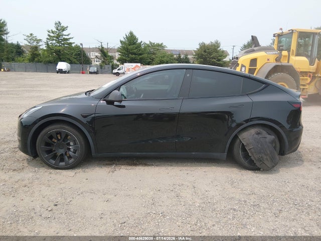 5YJYGAEE1MF183733 Tesla Model Y Long Range Dual Motor All-wheel Drive