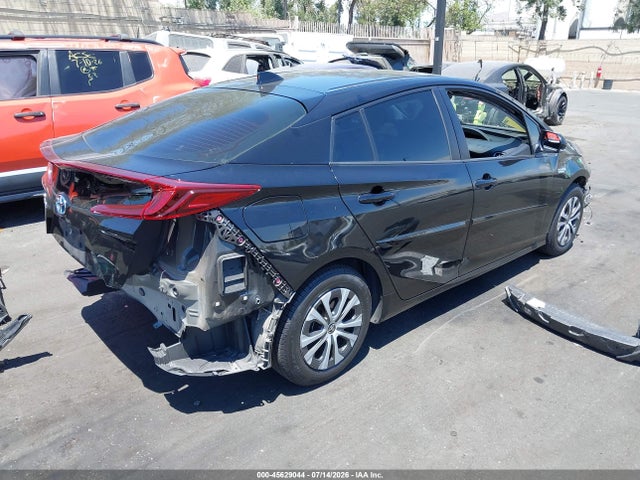 JTDKAMFPXN3212444 Toyota Prius Prime Le