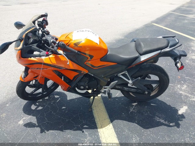 Honda Cbr300 R 2016 MLHNC5101G5200467 Image 13