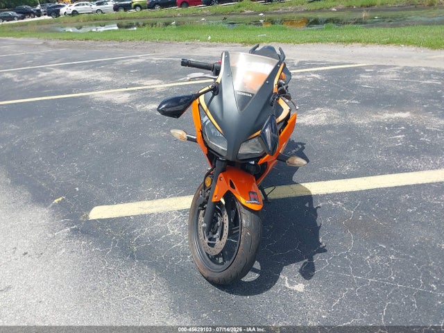 Honda Cbr300 R 2016 MLHNC5101G5200467 Image 5