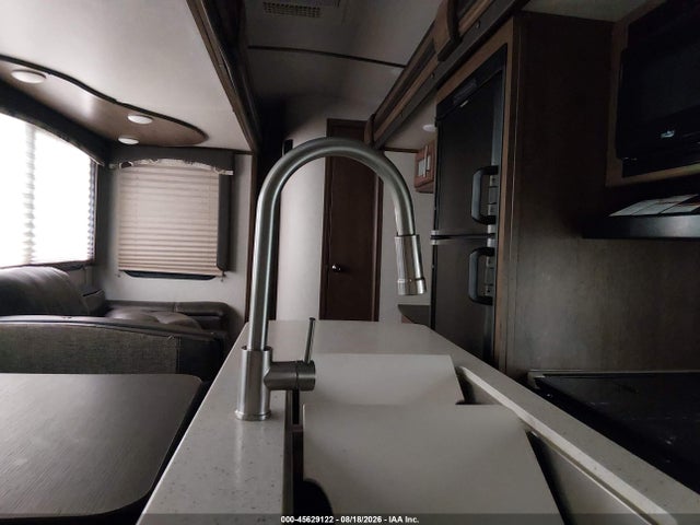 2019 Keystone Cougar 34tsb Travel Trailer მანქანა იყიდება აუქციონზე, vin: 4YDT34T25KV502692, აუქციონის ნომერი: 45629122