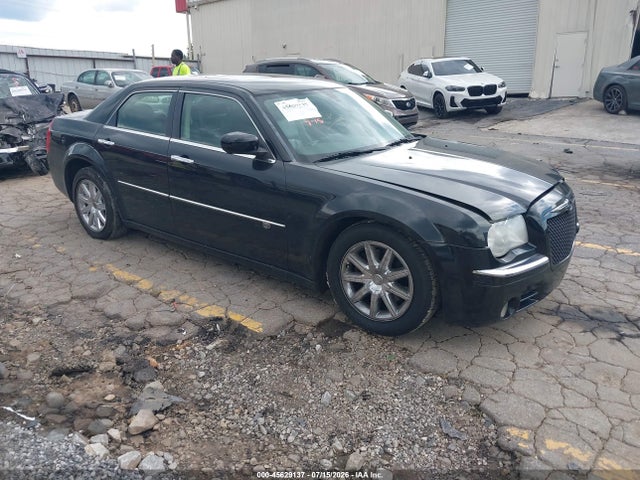 2010 Chrysler 300c Hemi მანქანა იყიდება აუქციონზე, vin: 2C3CA6CT3AH114840, აუქციონის ნომერი: 45629137