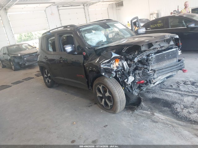 Auction sale of the 2020 Jeep Renegade Trailhawk 4x4, vin: ZACNJBC11LPL69366, lot number: 45629200