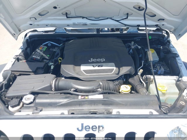 1C4BJWDG8GL266018 Jeep Wrangler Unlimited Sport