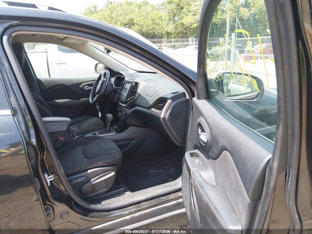 45629337 :رقم المزاد ، 1C4PJMCS9GW361735 vin ، 2016 Jeep Cherokee Latitude مزاد بيع