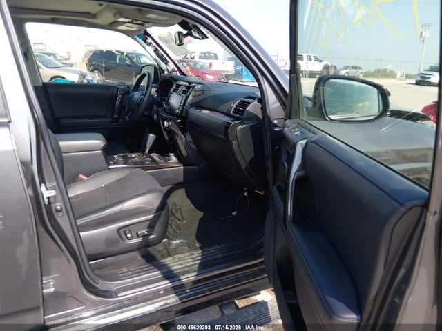 Продажа на аукционе авто 2021 Toyota 4runner Nightshade Special Edition, vin: JTEJU5JR8M5889296, номер лота: 45629393