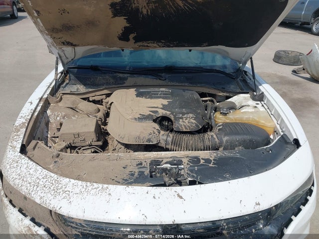 Auction sale of the 2018 Dodge Charger Sxt Rwd, vin: 2C3CDXBG8JH135572, lot number: 45629415