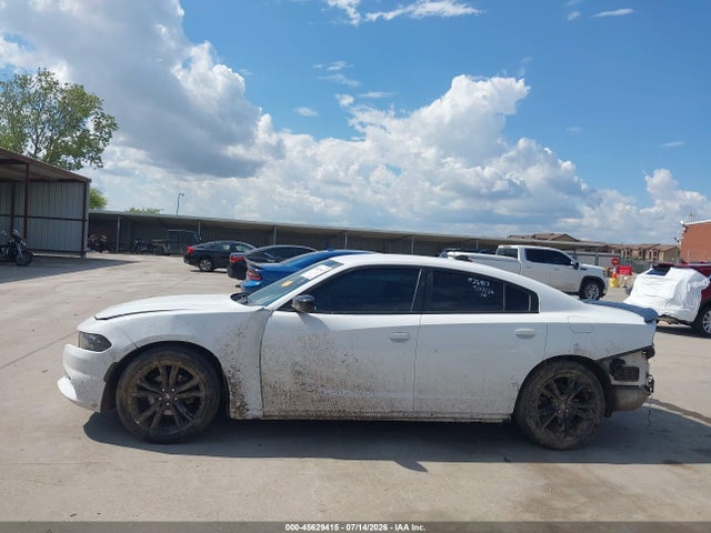 Auction sale of the 2018 Dodge Charger Sxt Rwd, vin: 2C3CDXBG8JH135572, lot number: 45629415